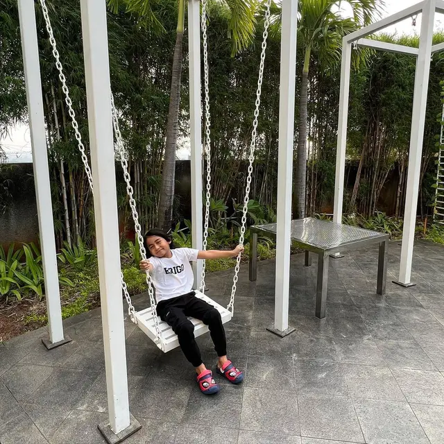 [Fimela] Bambang anak Bebi Romeo dan Meisya Siregar