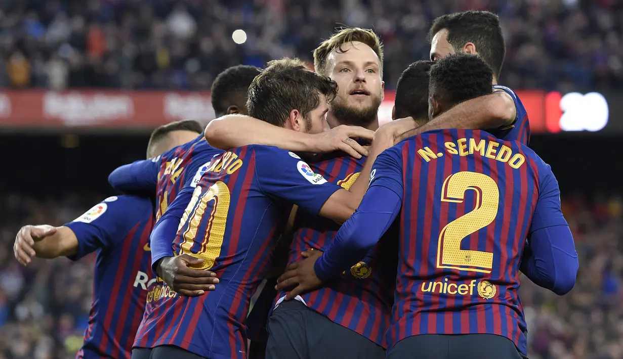 3. Barcelona – Melihat gelandang Barcelona yang sudah tua membuat mereka harus mencari gelandang muda berkualitas, Itu sebabnya Rabiot menjadi solusi efektif masalah Barcelona saat ini. (AFP/Lluis Gene)