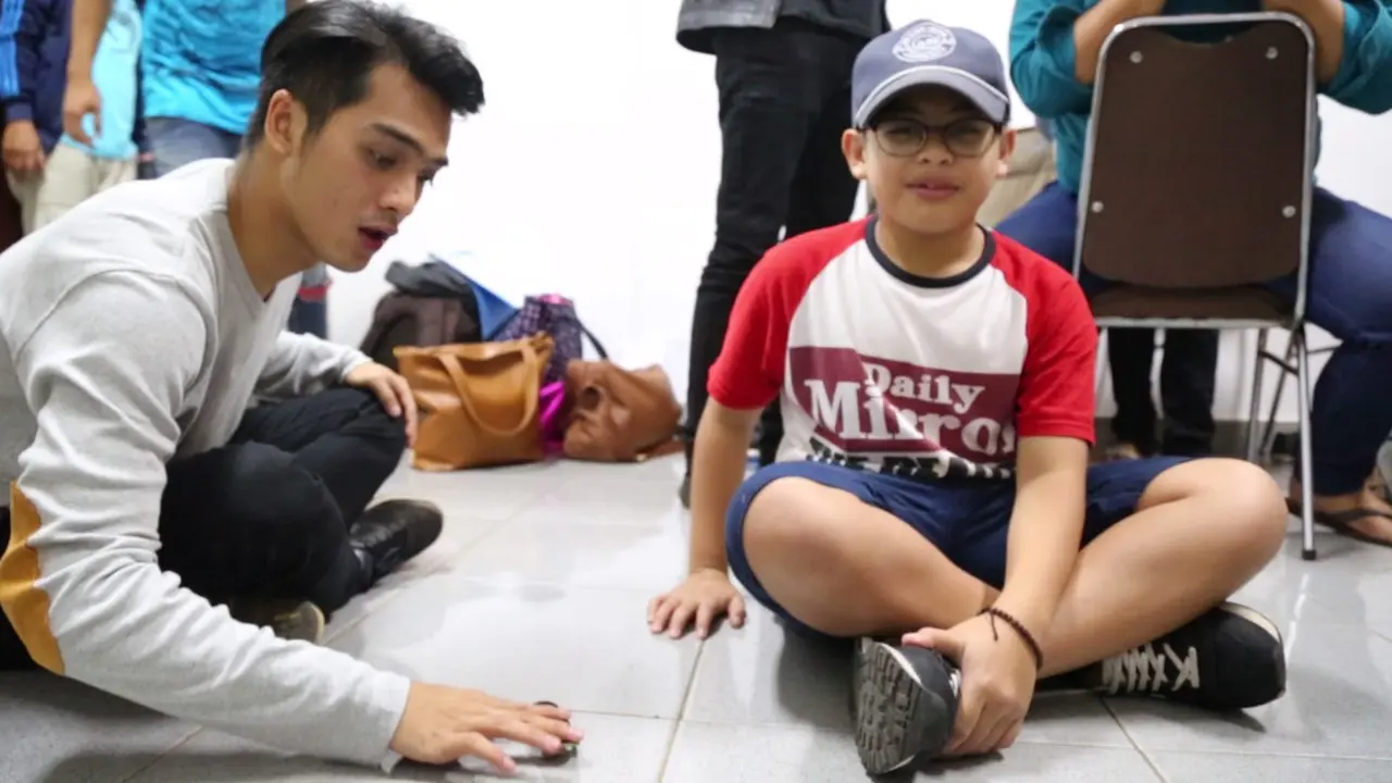 Gara-gara Adik Prilly, Ricky Harun Ketagihan Main Fingerboard