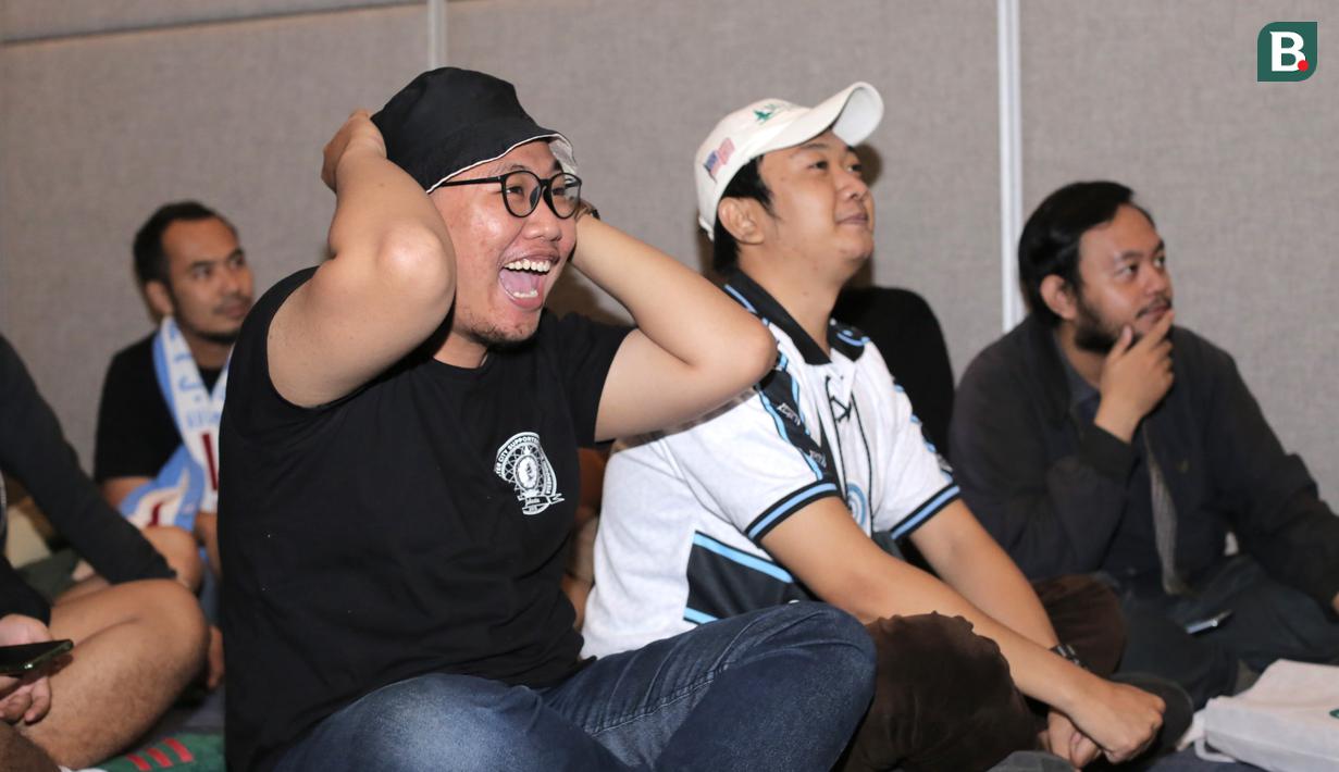 Selain Indo Evertonian Jakarta, Manchester City Supporters Club Indonesia Jakarta turut memeriahkan Roaring Night. (Bola.com/Abdul Aziz)