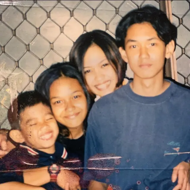 Momen Kedekatan Adinia Wirasti dan Sara Wijayanto, Kompak Sejak Kecil