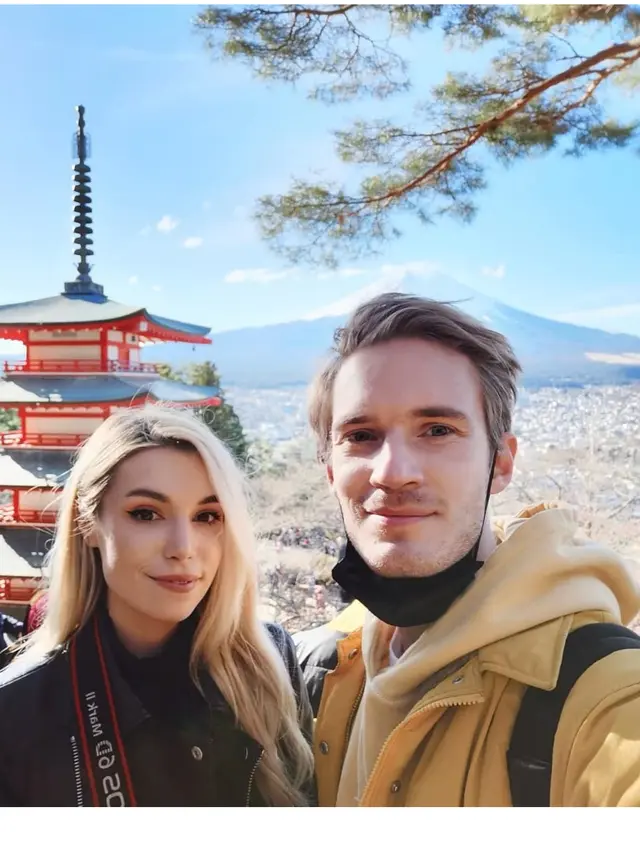 YouTuber Pewdiepie Menikah, Ini 7 Momen Kebersamaan Dengan Istri Setelah 8 Tahun Pacaran