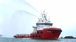 Oil Boom Pertamina Cegah Pencemaran dalam Musibah KMP Batumandi