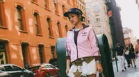 6 Potret Andien di New York City, Nonton Musikal Michael Jackson Hingga Insiden Alarm Kebakaran Menyala