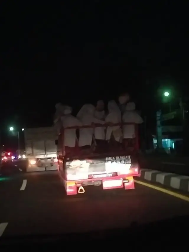 6 Foto Ini Buat Kamu Mendadak Merasa Indigo, Bikin Salah Kira