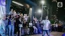 Grup musik OP Voice Band tampil dalam acara bertajuk Musik Tepi Barat dan Timur di jalur pedestrian kawasan Sudirman, Jakarta, Jumat (22/11/2019). Kegiatan rutin itu diadakan Dinas Pariwisata dan Kebudayaan Provinsi DKI pada Selasa dan Jumat mulai pukul 16.30 - 19.30 WIB (Liputan6.com/Faizal Fanani)