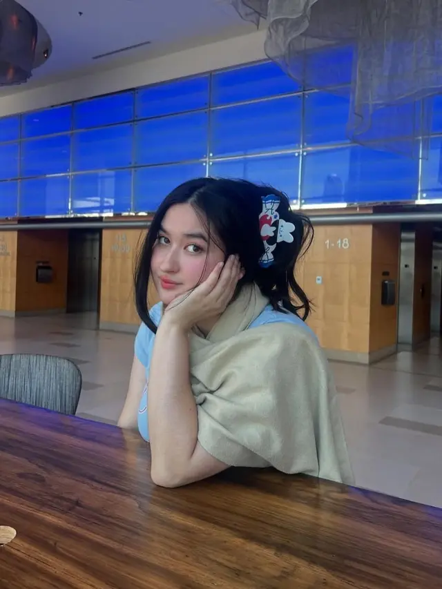 Inspirasi Model Rambut ala Stephanie Poetri