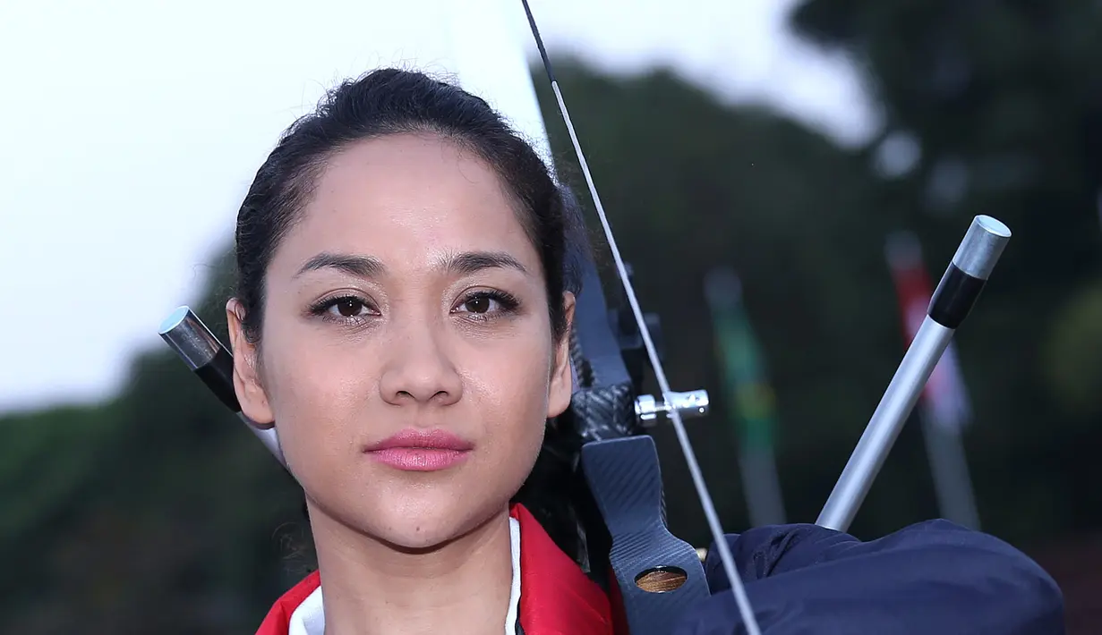 Artis cantik BCL menggantikan Dian Sastrowardoyo dalam perannya sebagai Nurfitriyana. (Galih W. Satria/Bintang.com)