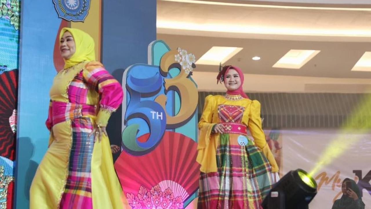 15 Ketua PKK Kecamatan Adu Gaya, TP PKK Makassar Sukses Lestarikan Wastra Sulsel Lewat Kompetisi Peragaan Busana