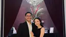 Tampil dengan dress berpasangan dengan setelan jas, pasangan kekasih ini terlihat menawan dan dibanjiri pujian oleh para penggemar. Tidak jarang para penggemarnya dari Anggika pun patah hati saat melihat idolanya bersama kekasih. (Liputan6.com/IG/@anggikabolsterli)