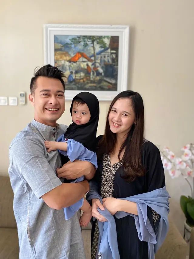 Segera Dikaruniai Anak Lagi, 5 Artis Ini Umumkan Kehamilannya dengan Penuh Kebahagiaan