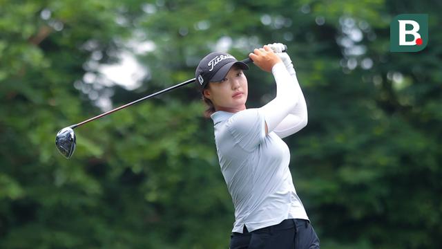 Foto: Parade Aksi Pegolf Wanita Dunia di Ajang Indonesia Women's Open 2025
