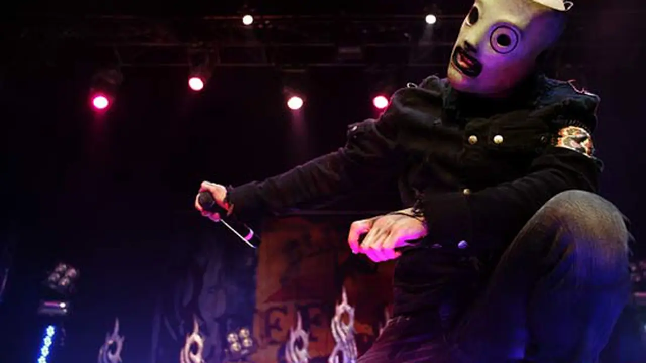 Vokalis Slipknot Bakal 'Dipanggang' di Panggung Komedi