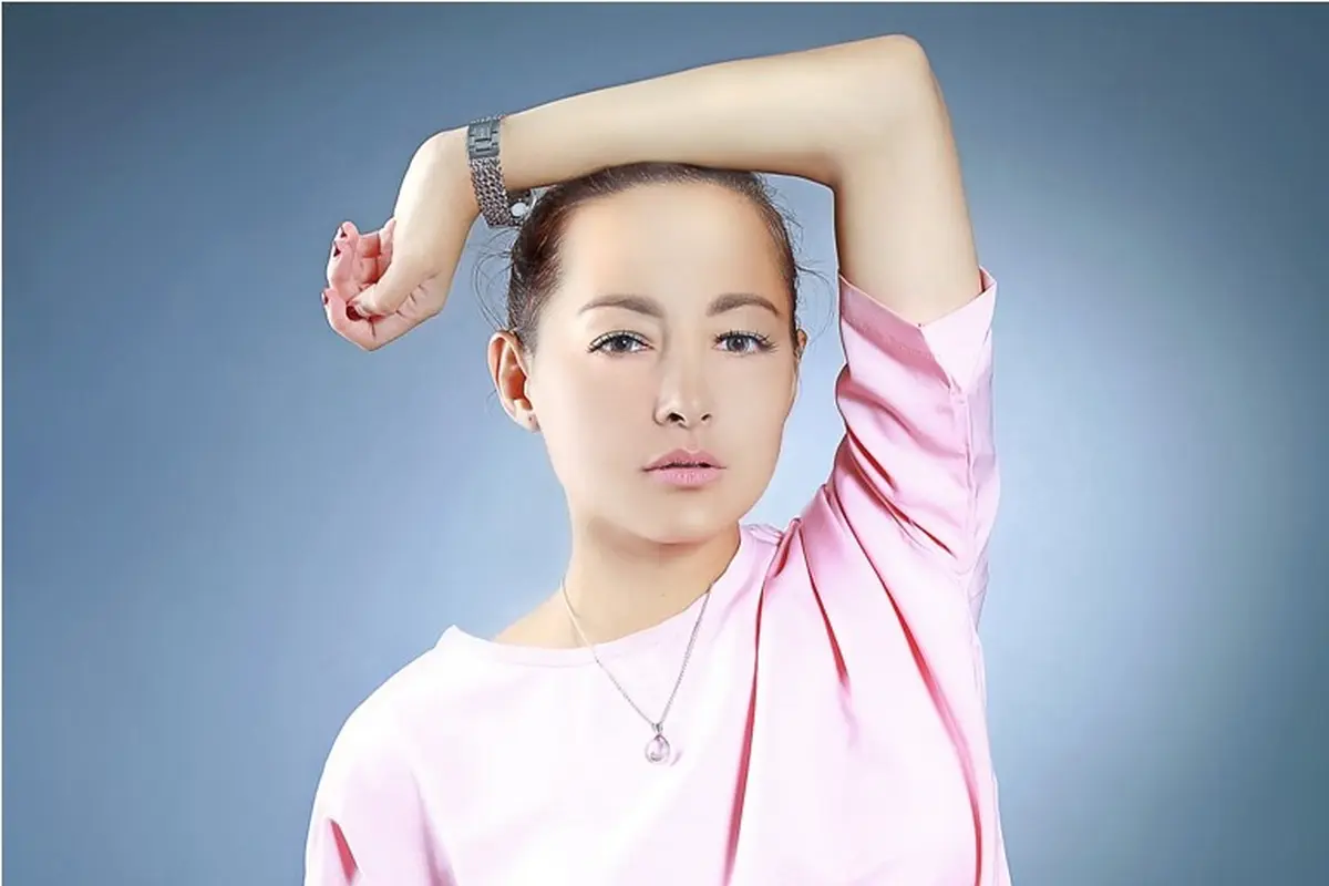 [Bintang] Dewi Rezer