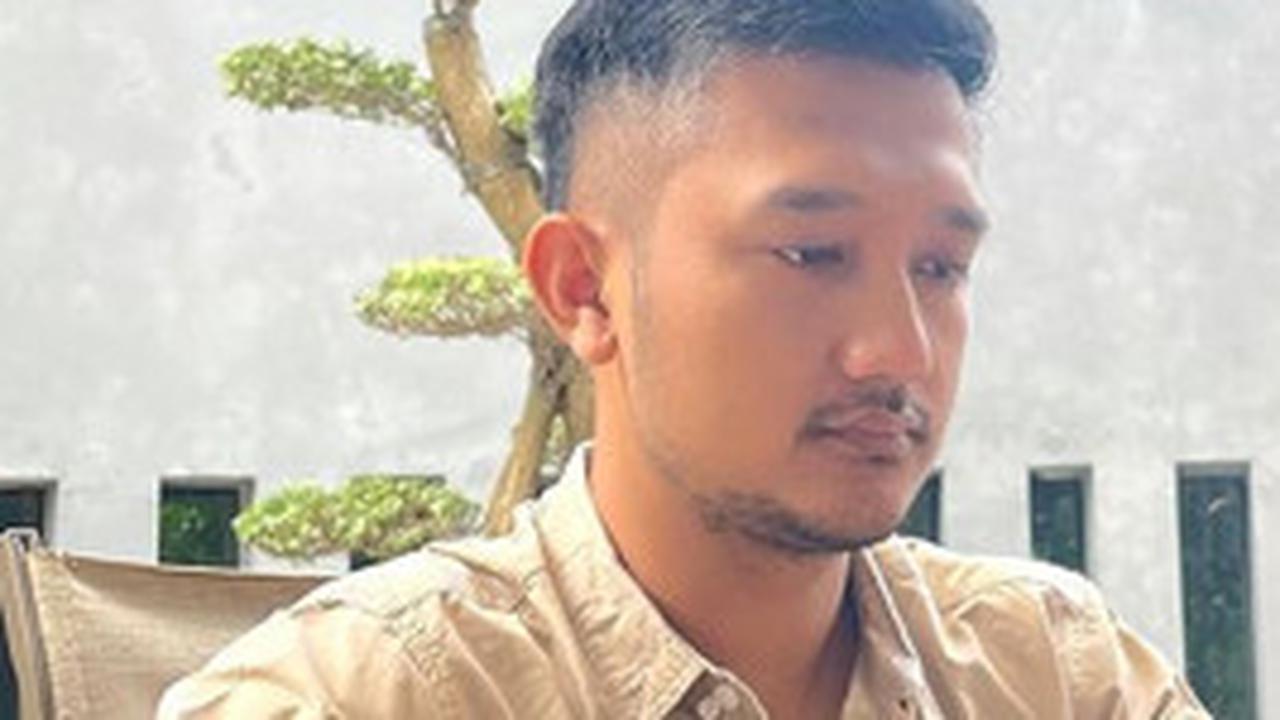 VIDEO: Emosi Tinggi Tom Liwafa di DPR Ngamuk Skak Bos TVRI & Antara "Miris Nonton Bola Bayar!"