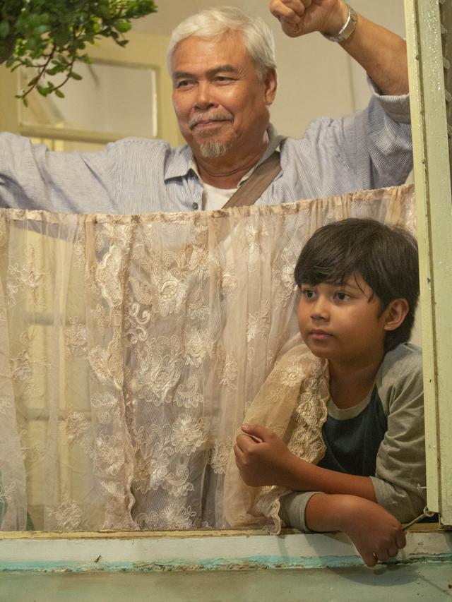 Adegan film Perjalanan Pertama