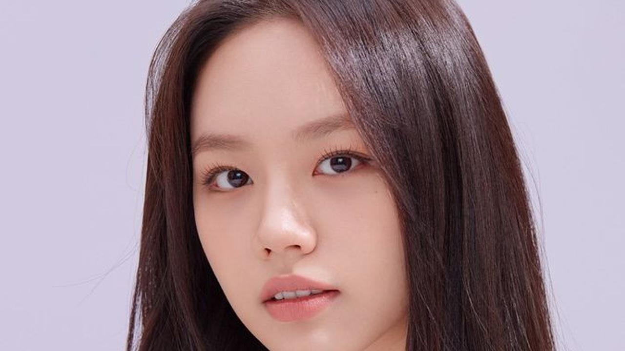 Jangan lewatkan petualangan emosional melalui layar kaca dengan menikmati setiap momen dari drama-drama yang dipersembahkan oleh Lee Hyeri.