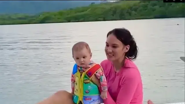 [Fimela] Dimas Anggara dan Nadine Chandrawinata