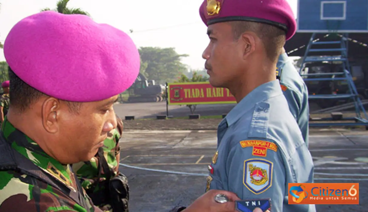 Citizen6, Surabaya: Pada kesempatan ini 33 anggota Yonzeni-1 Mar yang naik pangkat satu tingkat lebih tinggi terdiri dari 1 Perwira, 22 Bintara dan 10 Tamtama. (Pengirim: Budi Abdillah)
