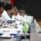 Presiden Joko Widodo memimpin sidang kabinet paripurna di Gedung Utama Kementerian Sekretariat Negara, Jakarta, Kamis (7/4).  (Liputan6.com/Faizal Fanani)