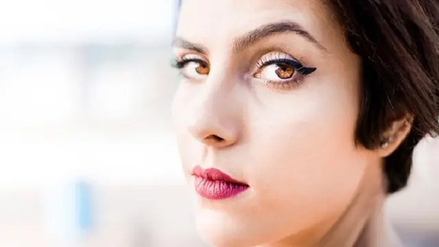 [Bintang] Selalu Tampil Modern, Ini 7 Warna Lipstik yang Siap Menghiasi Bibirmu