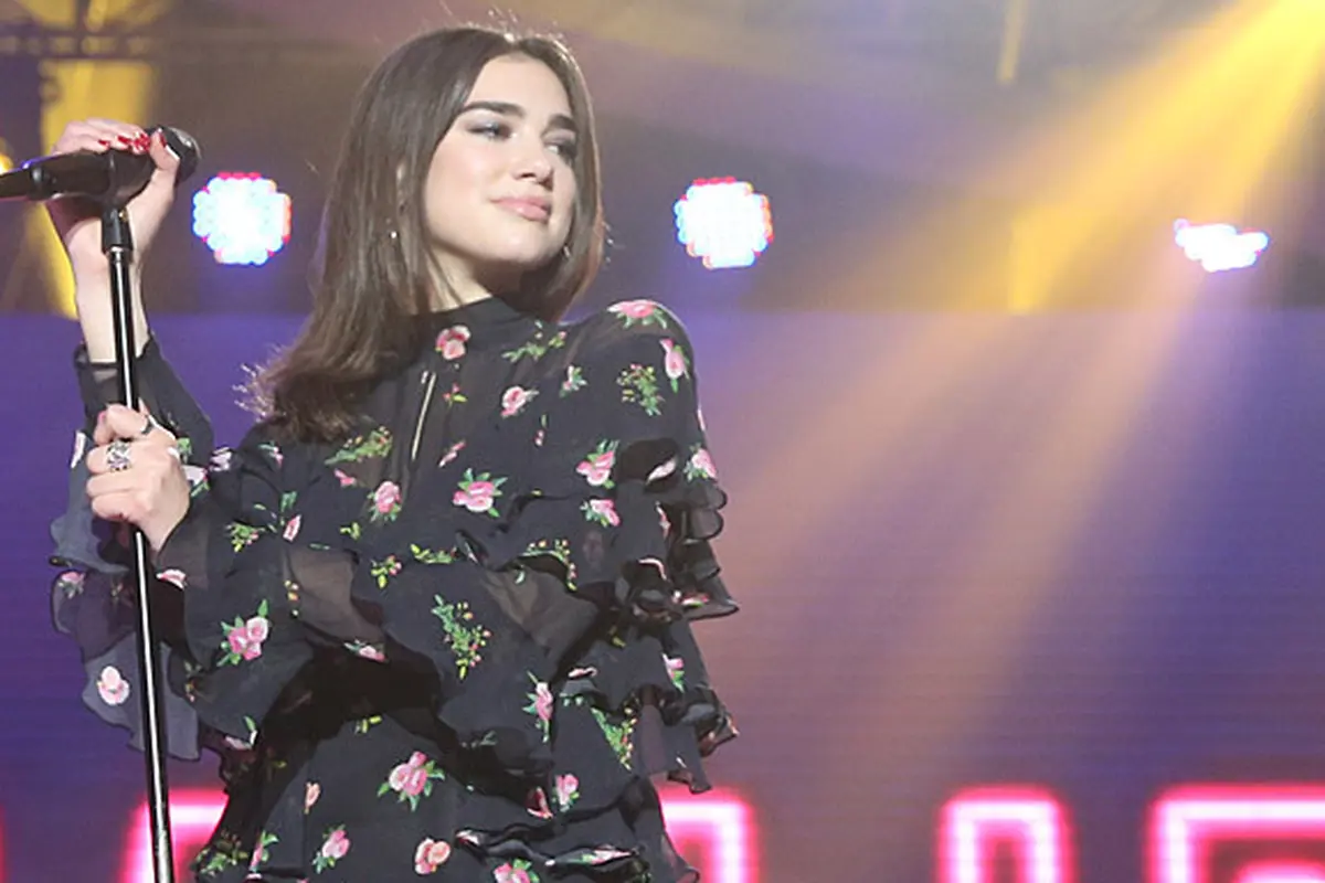 [Bintang] Lika-liku Perjalanan Karier Dua Lipa