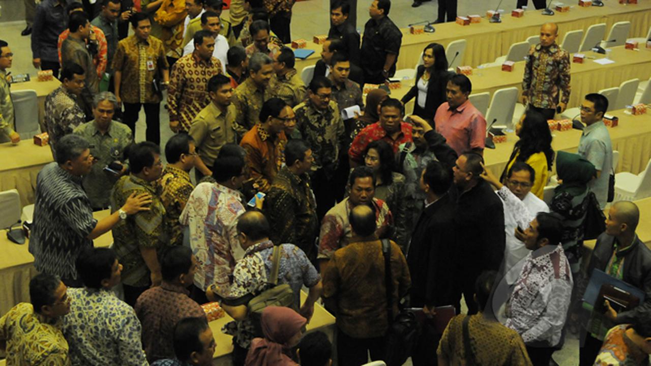 Rapat Memanas, Mediasi Ahok dengan DPRD DKI Gagal