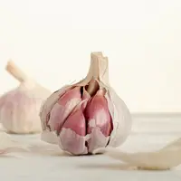 Ilustrasi bawang. Sumber foto: unsplash.com/Mike Kenneally.