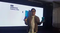 Product Marketing Manager Samsung Electronics Indonesia Irfan Renaldi saat meluncurkan Galaxy A50s di Jakarta, Rabu (11/9/2019). (Liputan6.com/ Agustin Setyo Wardani)