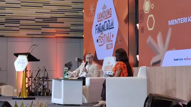 Menteri Koordinator Bidang Pangan, Zulkifli Hasan dalam Lampung Financial Festival yang diselenggarakan LPS di Kota Bandar Lampung. (Liputan6.com/Ardi Munthe).