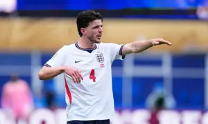 Pemain Inggris, Declan Rice dalam pertandingan melawan Ghana di Piala Dunia 2026 di Foxborough, Massachusetts, dekat Boston, Rabu (24/6/2026). (AP Photo/Petr David Josek)