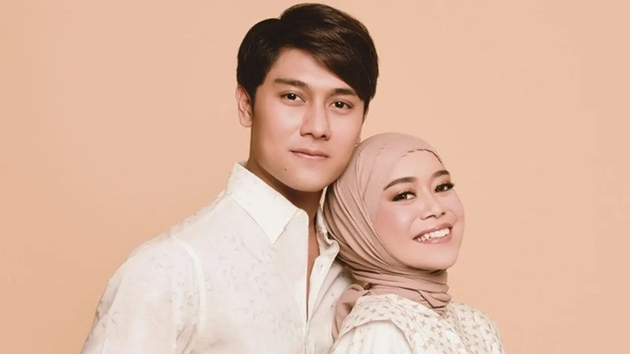 7 Gaya Pemotretan Lesty Kejora dan Rizky Billar untuk Lagu Pernikahan, Mesra Banget