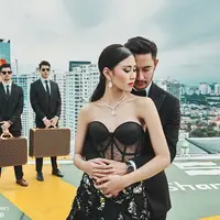 Tidak lama lagi, pasangan Syahnaz Sadiqah dan Jeje Govinda akan meresmikan hubungannya. Pasangan ini akan menikah pada 21 April Mendatang di Bandung Jawa Barat. (Instagram/riomotret)