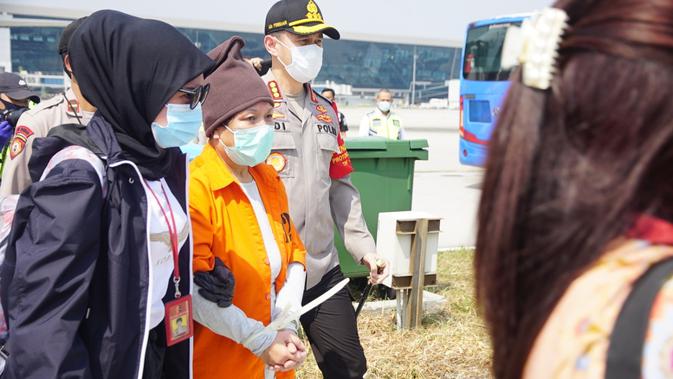 17 Tahun Buron, Pembobol Bank BNI Maria Pauline Lumowa Tiba di Tanah Air (Foto: Kemenkumham)