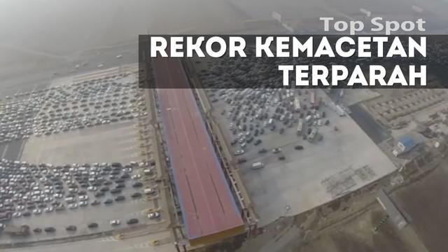 Kemacetan parah tidak hanya terjadi di Jakarta. Di beberapa negara pernah terjadi kemacetan sejauh ratusan kilometer