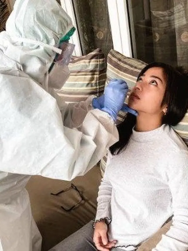 5 Momen Nikita Willy dan Keluarga Jalani Tes Covid-19 di Rumah