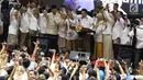 Capres nomor urut 02 Prabowo Subianto menghadiri pembekalan kepada relawan Prabowo-Sandi di Padepokan Silat TMII, Jakarta, Jumat (15/3). Pembekalan tersebut dalam rangka persiapan memenangkan Prabowo-Sandi di Pilpres 2019. (Liputan6.com/Immanuel Antonius)