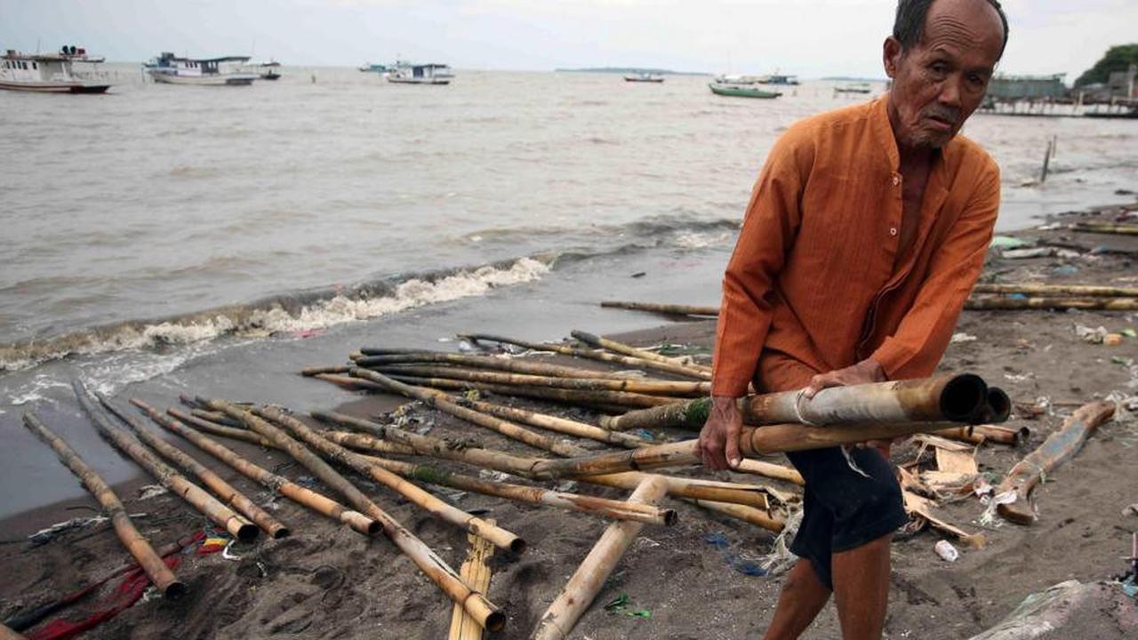DPR Imbau Kasus Pagar Laut Tidak Berhenti Usai Kades Kohod Jadi Tersangka
