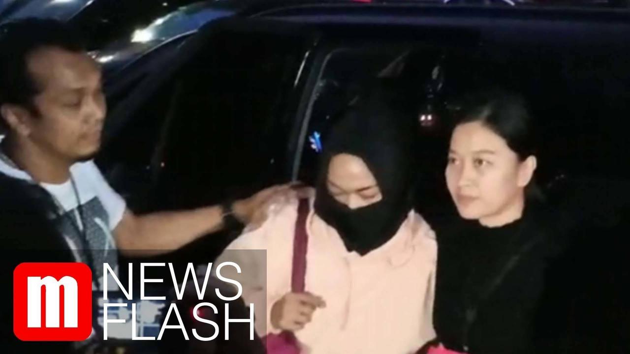VIDEO: Emak-Emak Terdakwa 'Penggal Jokowi' Divonis Bebas