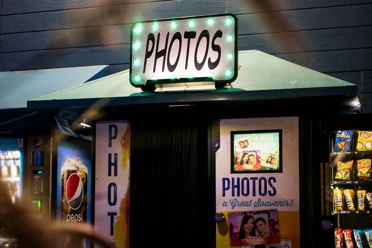 Gen Z Photobox