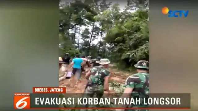 Detik-Detik TNI dan Warga  Evakuasi Korban Longsor Brebes