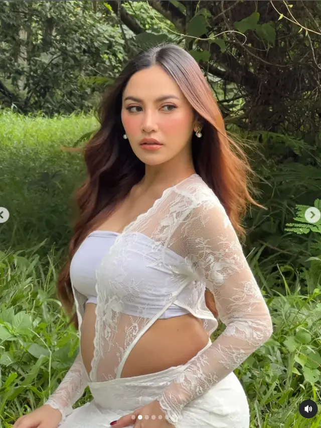 6 Potret di Balik Layar Pemotretan Maternity Shoot Mahalini, Lama Dirahasiakan