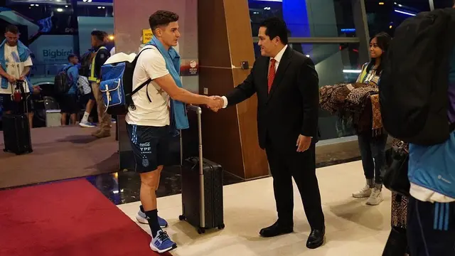 Ketum PSSI Erick Thohir Sambut Langsung Kedatangan Argentina