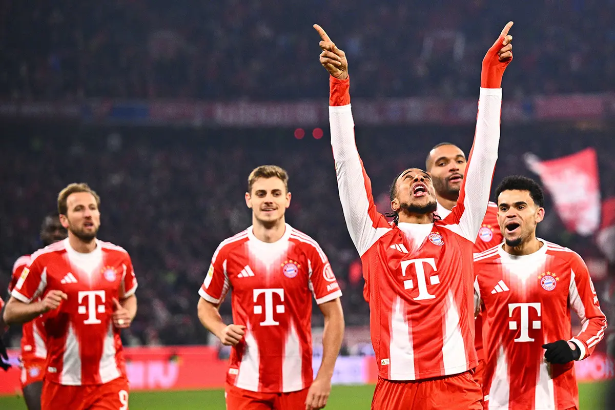 bayern munchen michael olise selebrasi