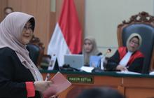 FOTO: Dokter Tifa Didakwa Terkait Tudingan Ijazah Jokowi