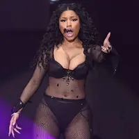 Nicki Minaj (via dailymail.co.uk)