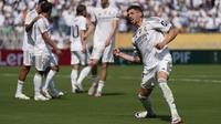 Selebrasi Federico Valverde dari Real Madrid setelah mencetak gol ke gawang Pachuca dalam pertandingan Grup H Piala Dunia Antarklub antara Real Madrid dan Pachuca di Charlotte, North Carolina, Minggu, 22 Juni 2025. (AP Photo/Chris Carlson)