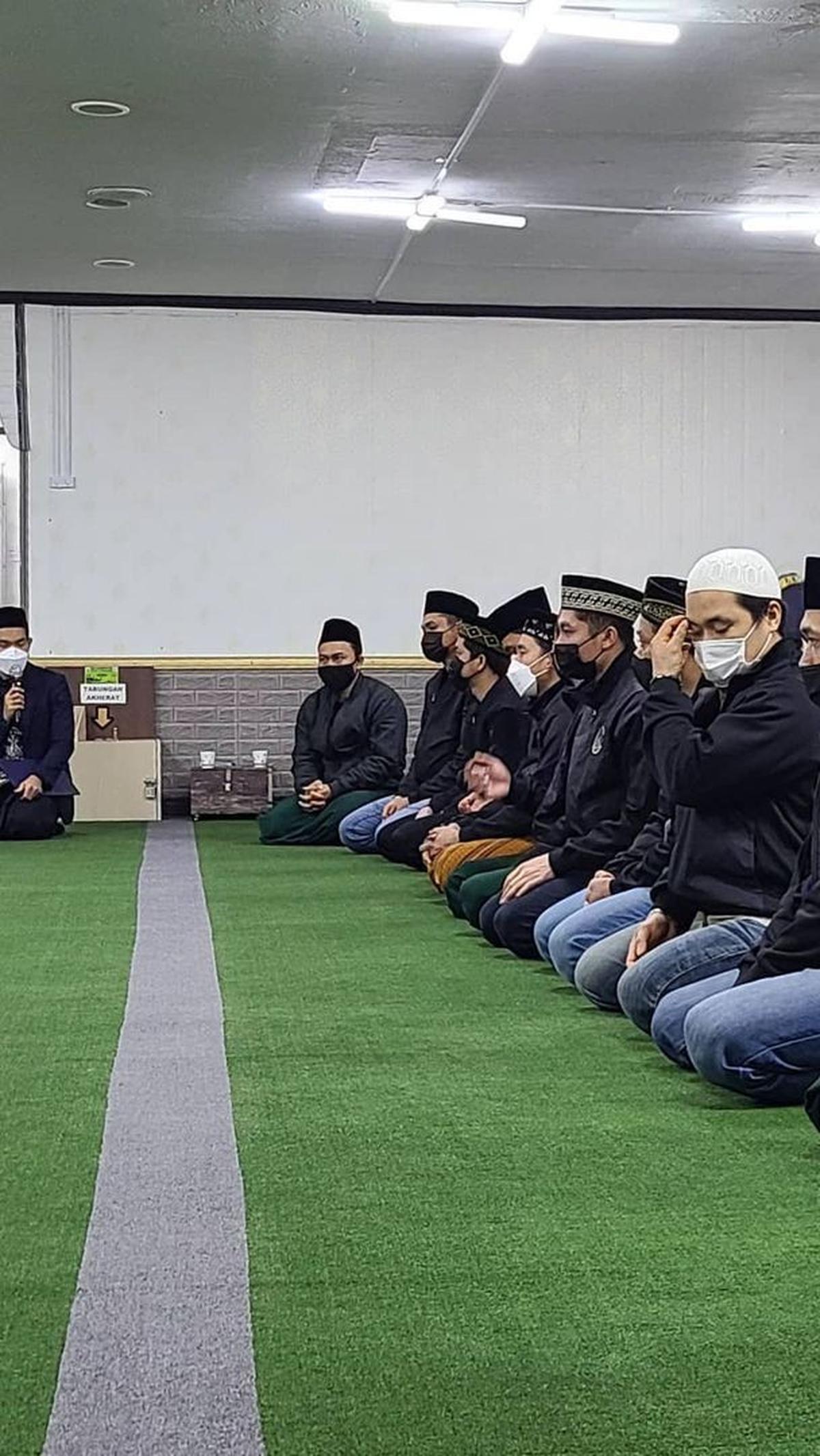Diketahui, masjid ini juga rutin mengadakan pengajian dan kegiatan lainnya.&nbsp;