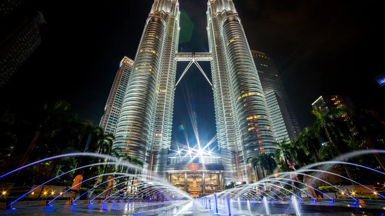 Wisata ke Malaysia Tanpa Karantina Mulai 1 April 2022, Ini Syaratnya
