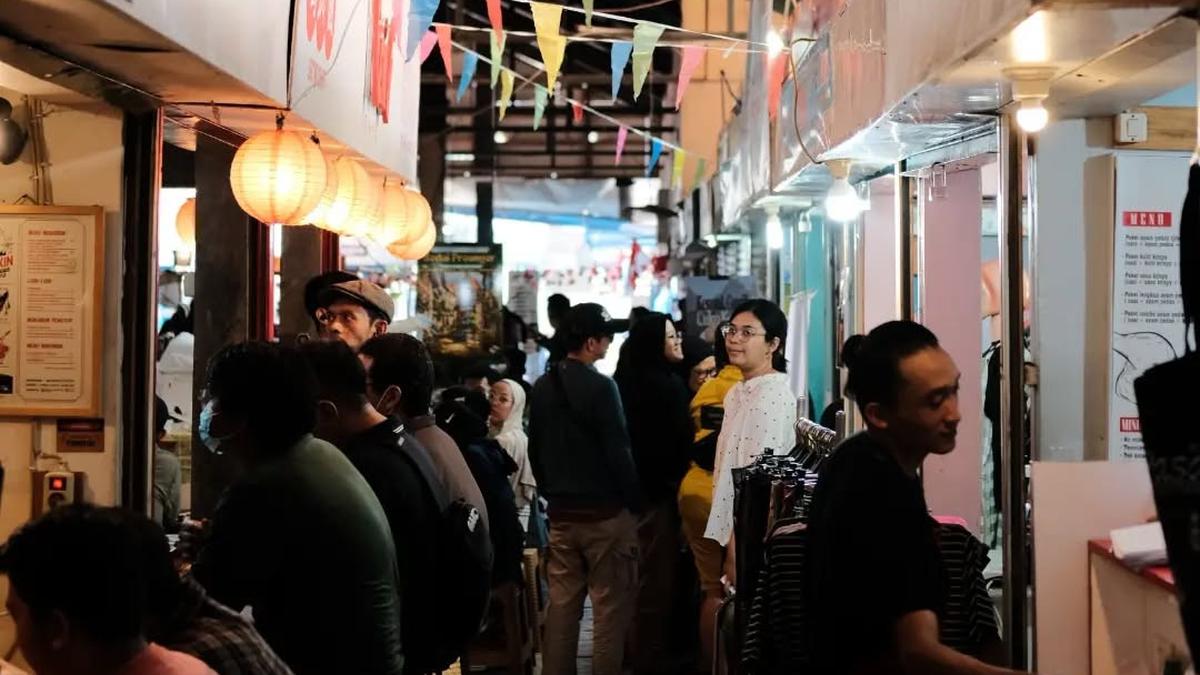 10 Rekomendasi Tempat Makan Murah Enak di Pasar Cihapit Bandung Terbaru 2025